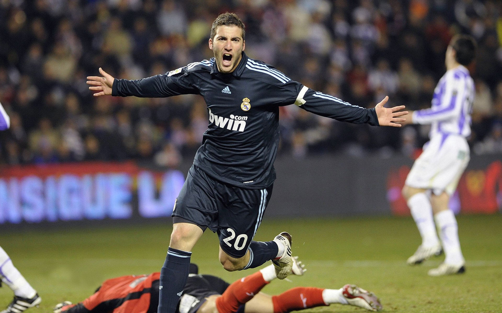 九游下载官网-职业联赛球员流动过快影响战术配合，职业联赛球员流动过快影响战术配合吗